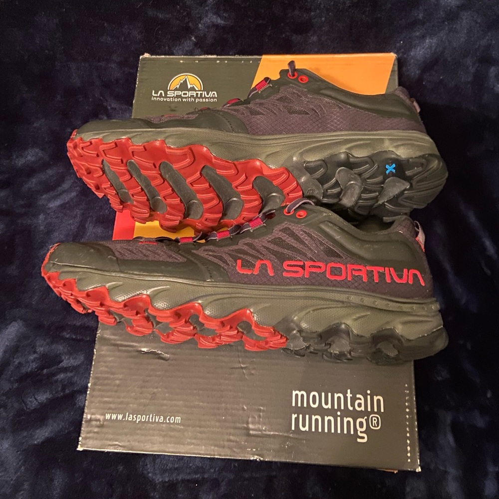Men’s La Sportiva Helios III Trail Running Shoes 8.5+